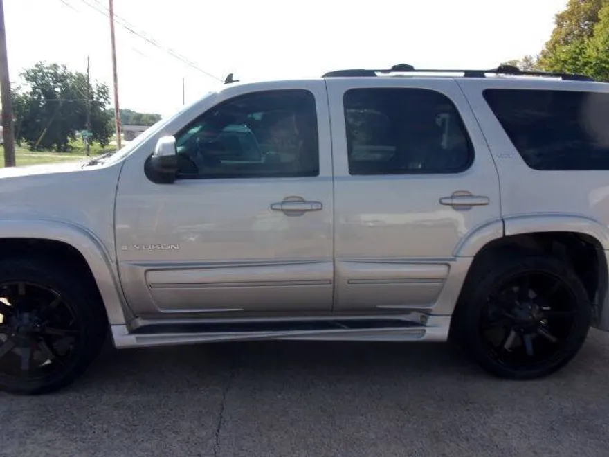 2007 Gmc Yukon photo 1
