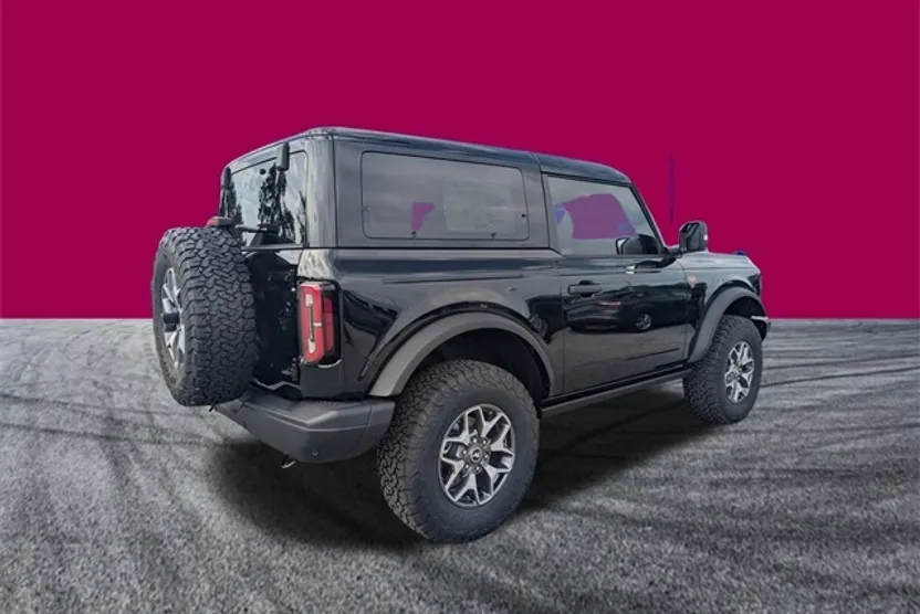 2025 Ford Bronco Badlands photo 1