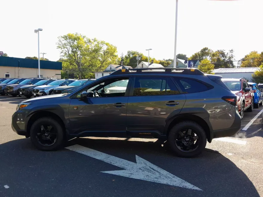 2022 Subaru Outback Wilderness photo 1