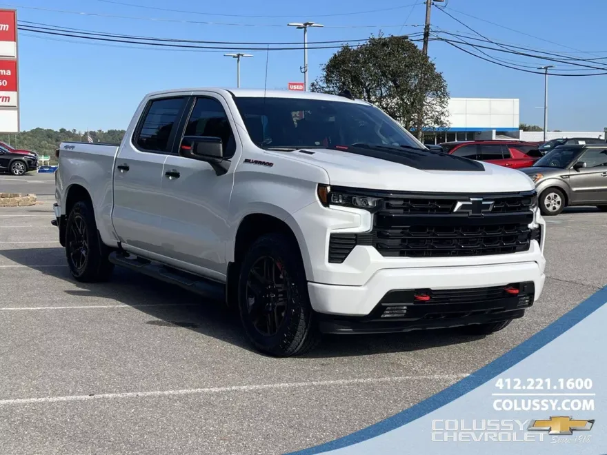 2023 Chevrolet Silverado RST photo 1