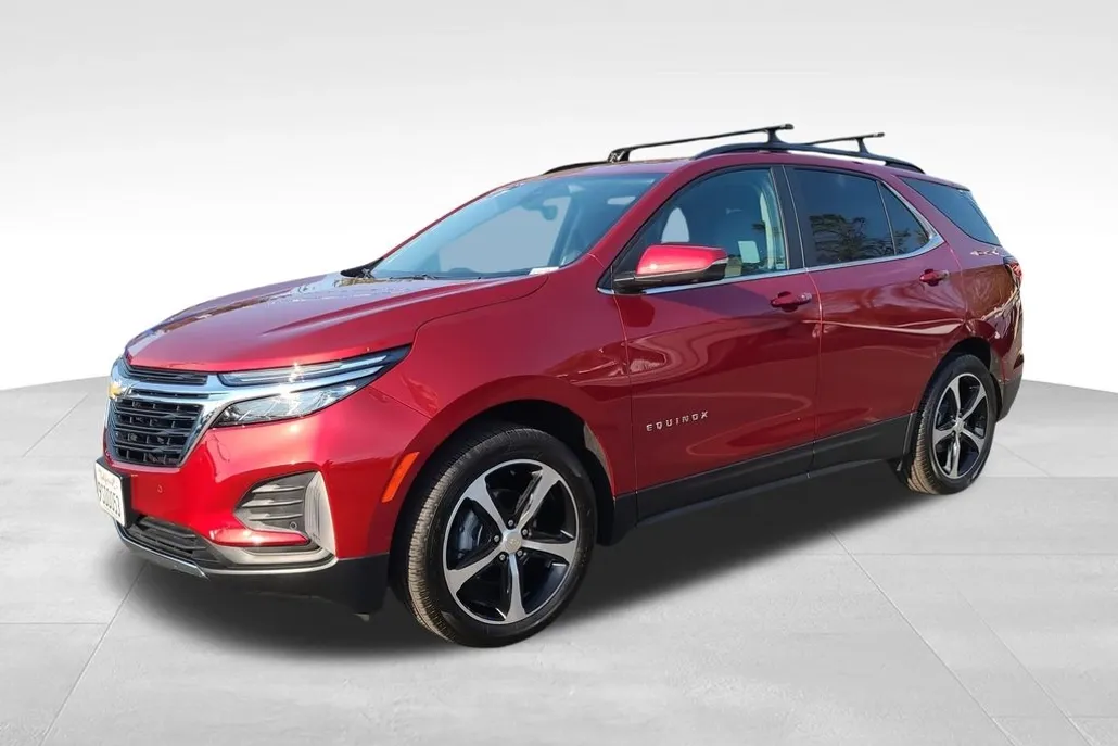 2024 Chevrolet Equinox LT photo 1