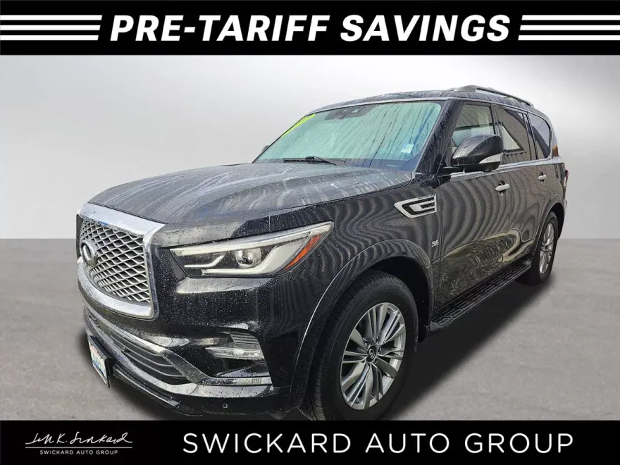 2019 Infiniti QX80 Luxe photo 1
