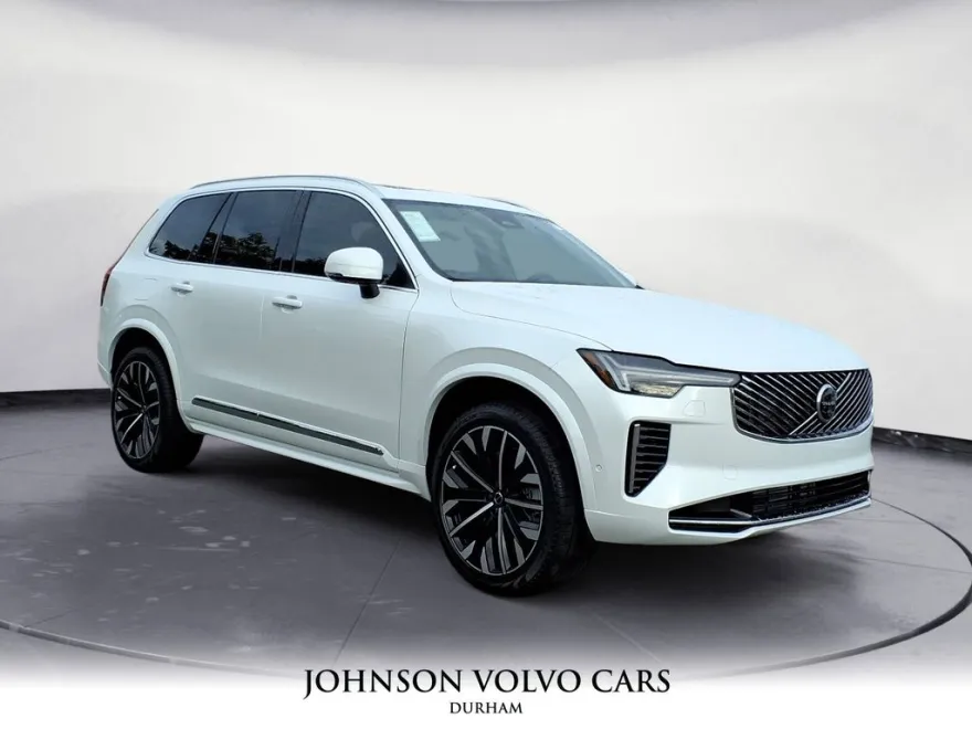 2026 Volvo XC90 Plus T8 photo 1