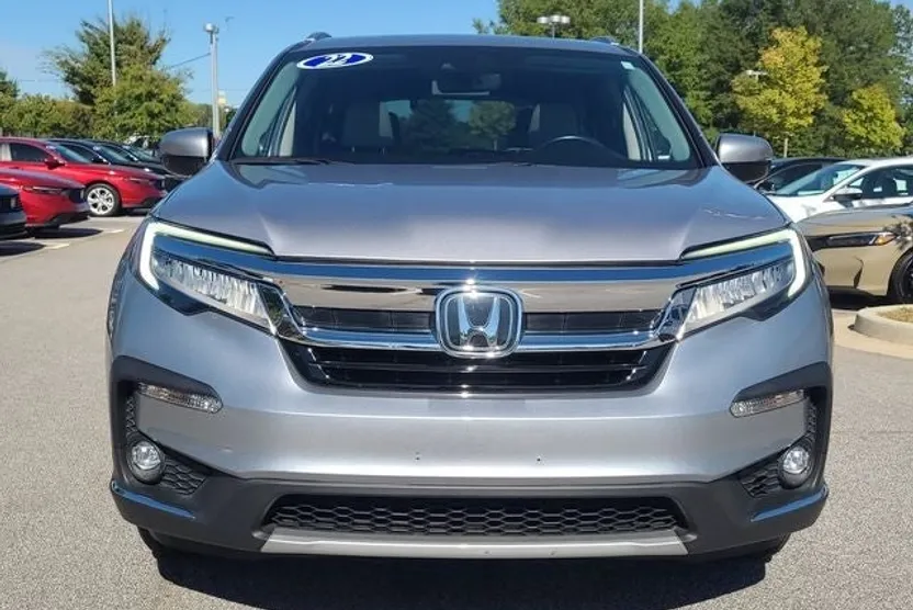 2022 Honda Pilot Touring photo 1