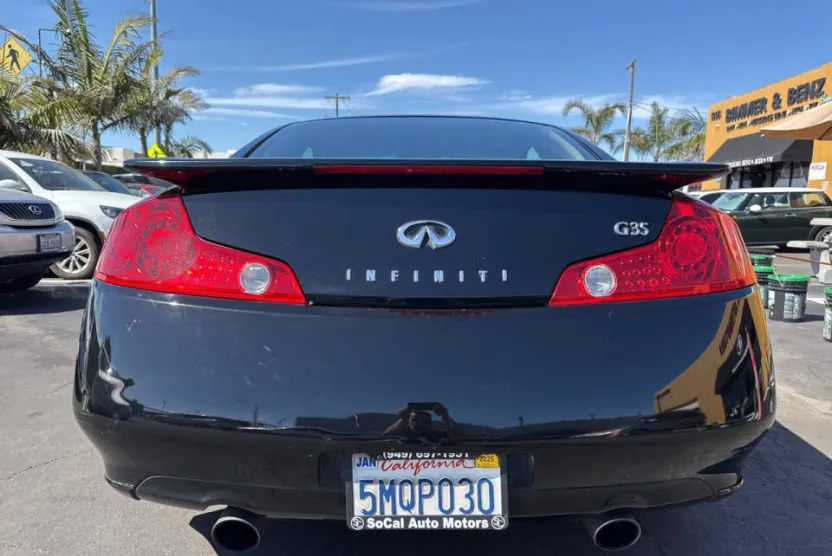 2004 Infiniti G35 Base Coupe photo 1
