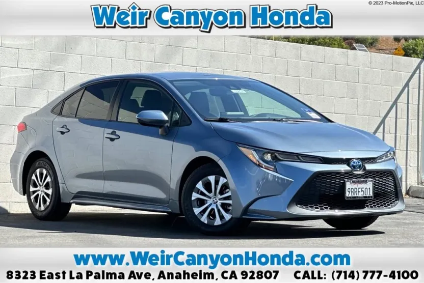 2022 Toyota Corolla Hybrid LE photo 1
