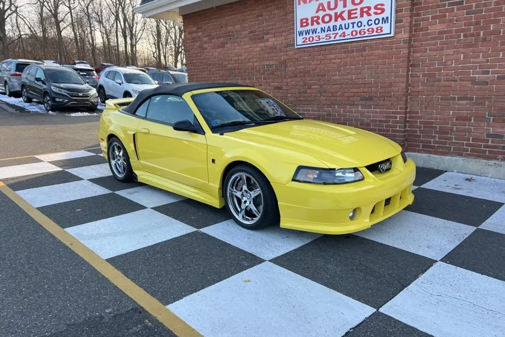 2001 Ford Mustang photo 1