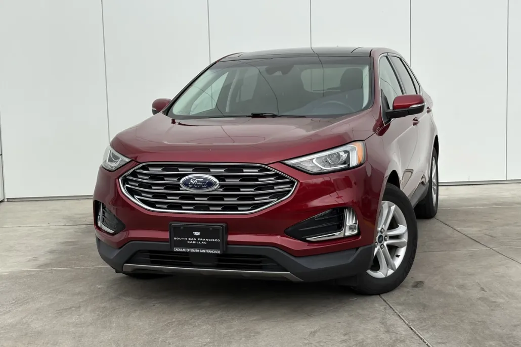 2019 Ford Edge SEL photo 1