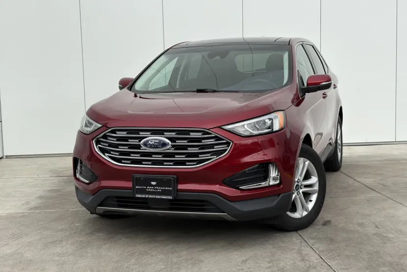 2019 Ford Edge SEL photo 1