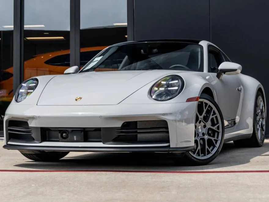 2025 Porsche 911 S photo 1