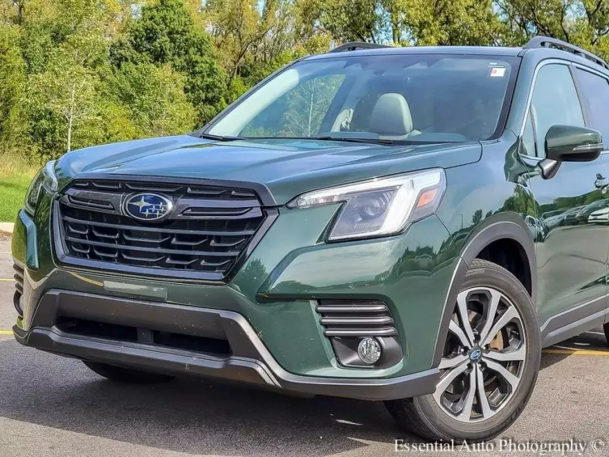 2022 Subaru Forester Limited photo 1