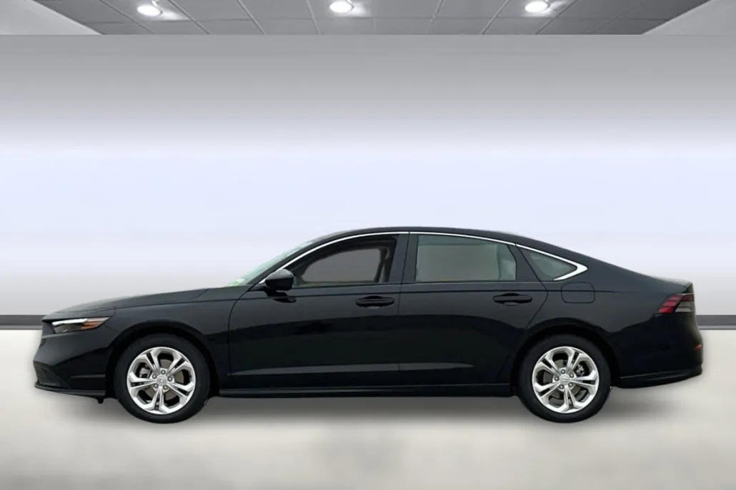 2025 Honda Accord LX photo 1