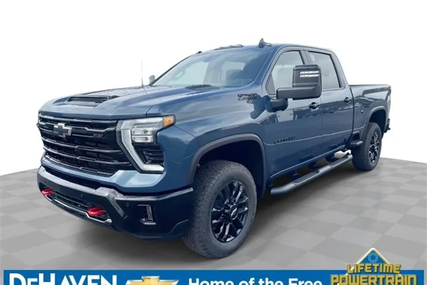 2026 Chevrolet Silverado 2500HD LT photo 1