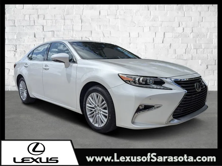 2017 Lexus ES 350 photo 1