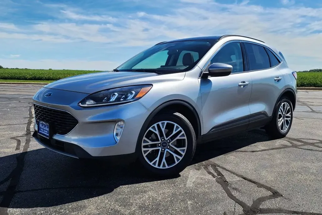 2022 Ford Escape SEL photo 1