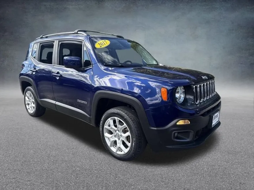 2017 Jeep Renegade Latitude North Edition photo 1