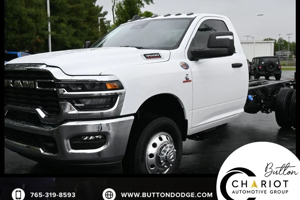 2025 Ram 3500 Tradesman photo 1