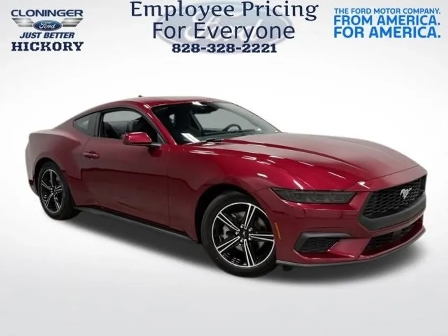 2025 Ford Mustang EcoBoost photo 1