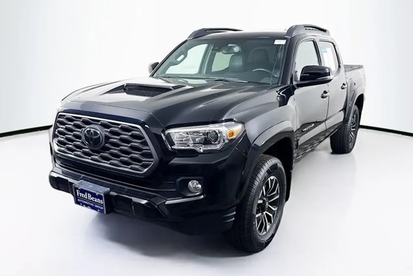 2022 Toyota Tacoma TRD Sport photo 1