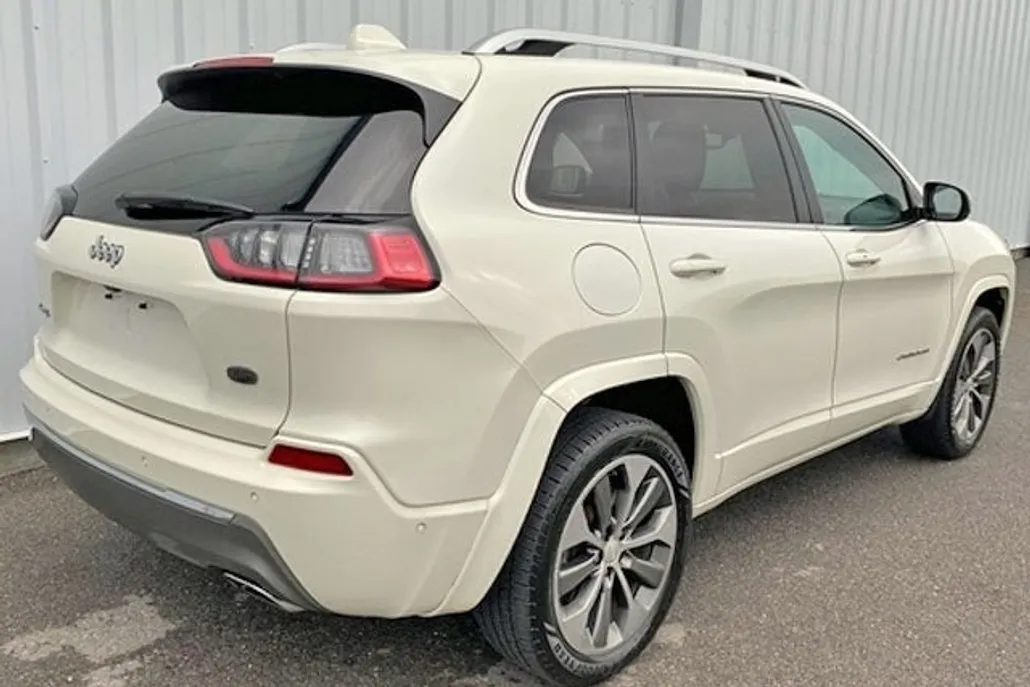 2019 Jeep Cherokee Overland photo 1