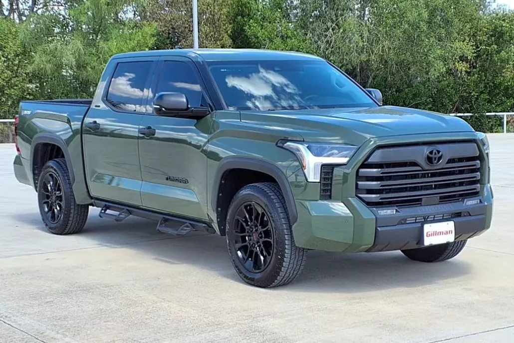 2023 Toyota Tundra SR5 photo 1