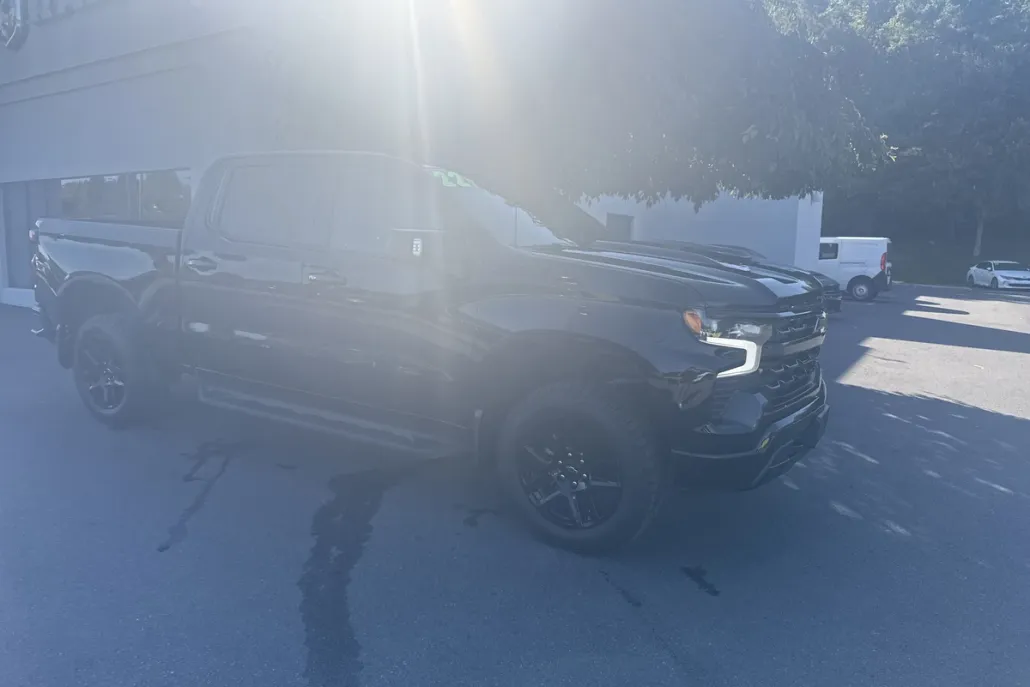 2022 Chevrolet Silverado 1500 LT Trail Boss photo 1