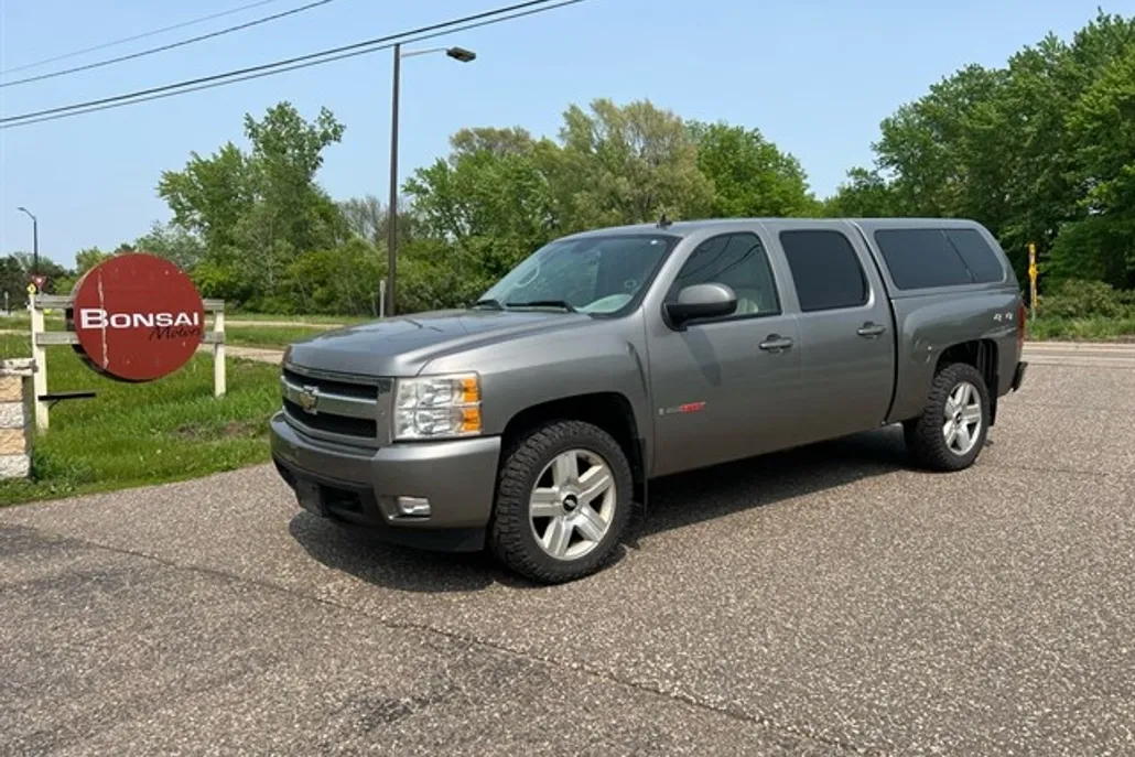 2007 Chevrolet Silverado 1500 LTZ photo 1
