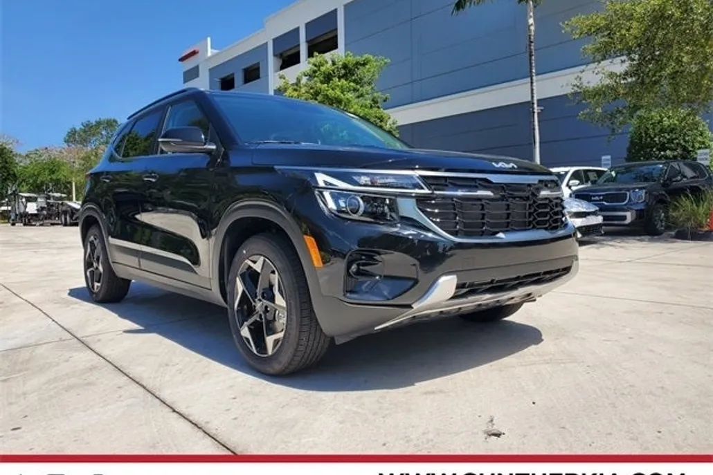 2025 Kia Seltos EX photo 1