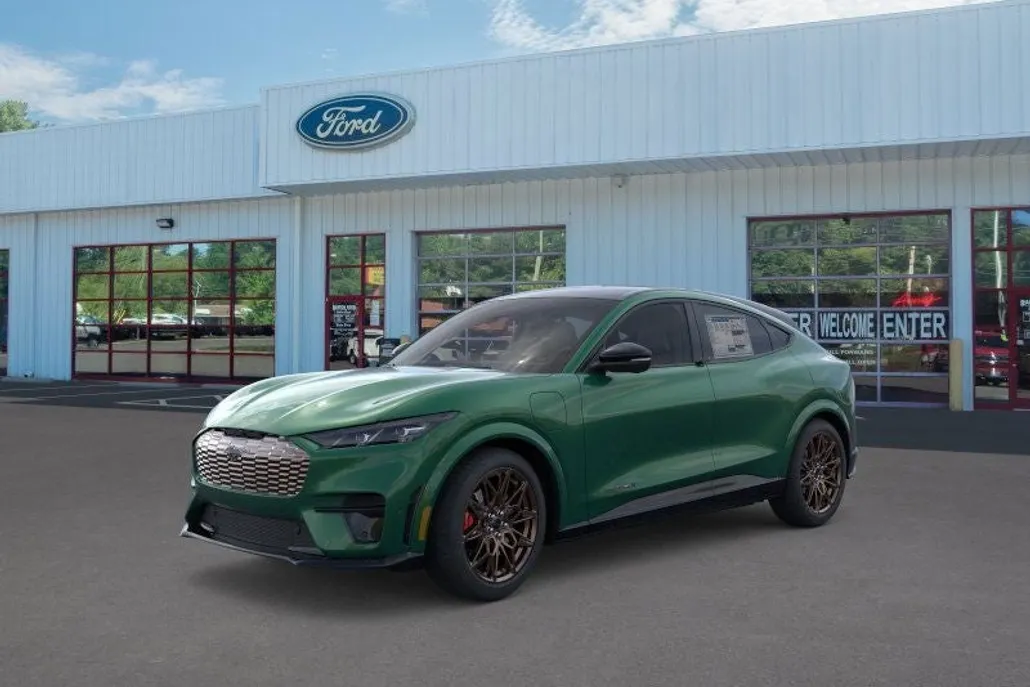 2025 Ford Mustang Mach-E GT photo 1