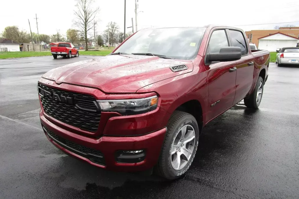 2025 Ram 1500 Tradesman photo 1