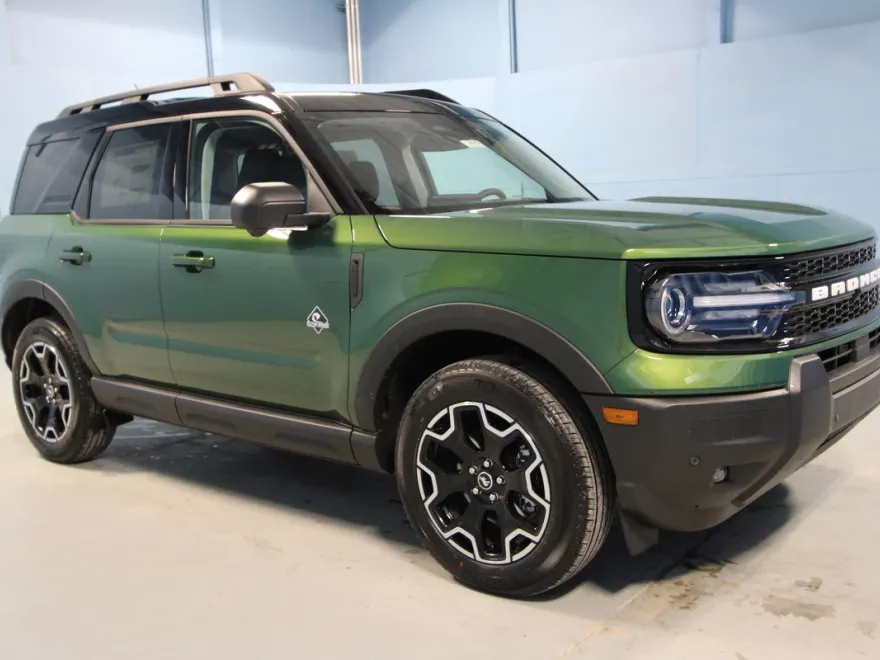 2025 Ford Bronco Sport Outer Banks photo 1