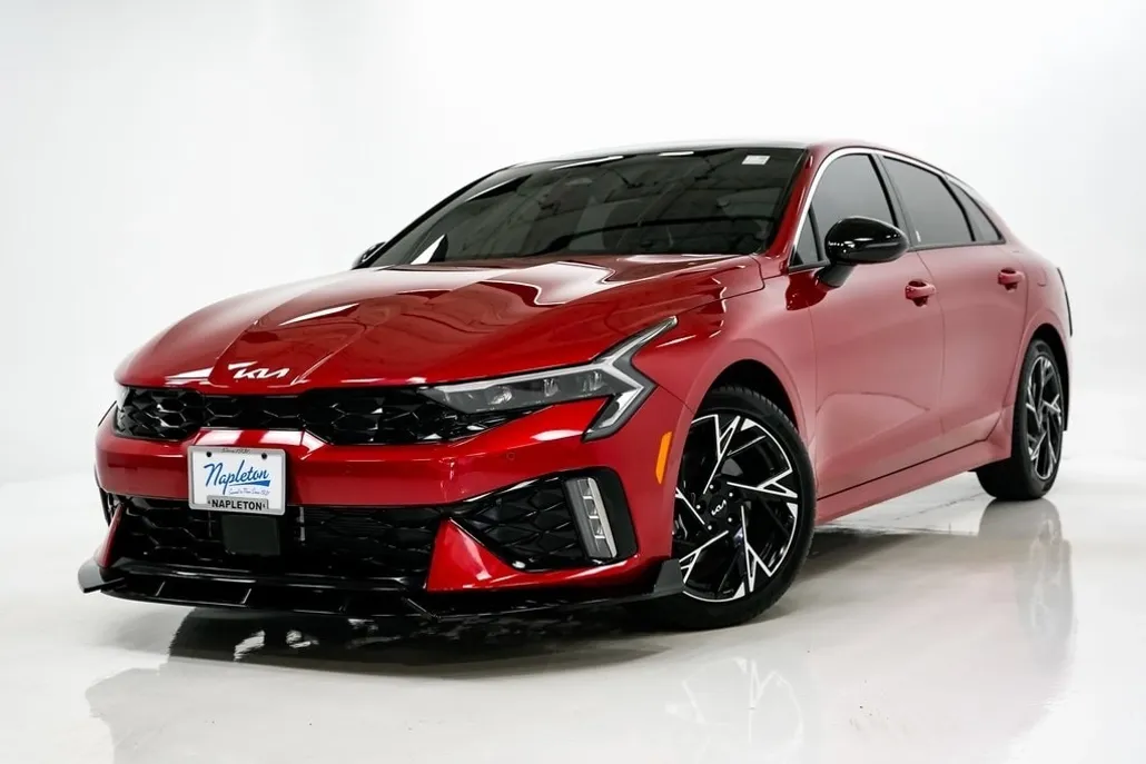 2025 Kia K5 GT-Line photo 1