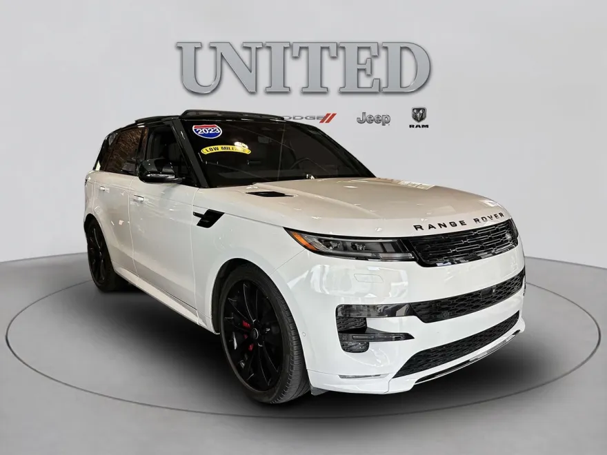 2023 Land Rover Range Rover Sport SE photo 1