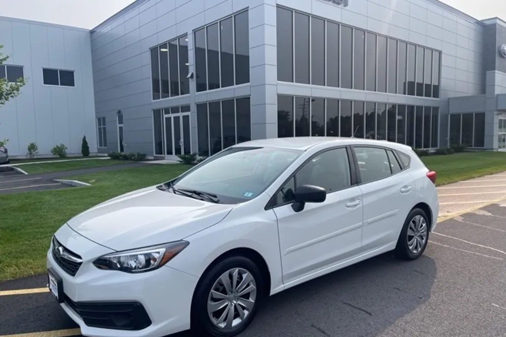 2023 Subaru Impreza Base photo 1