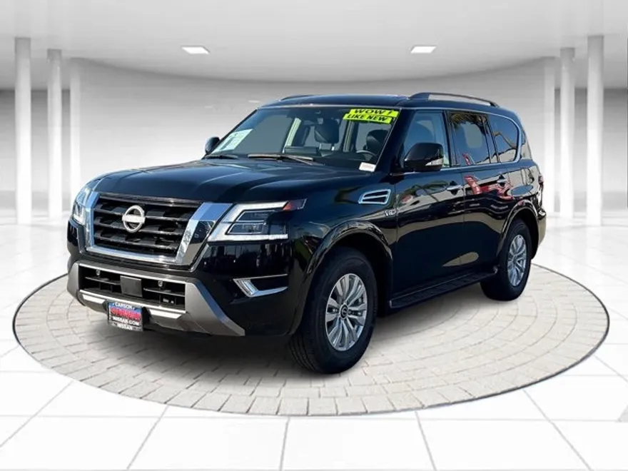 2022 Nissan Armada SV photo 1
