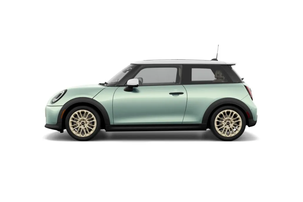 2026 Mini Cooper Hardtop S photo 1