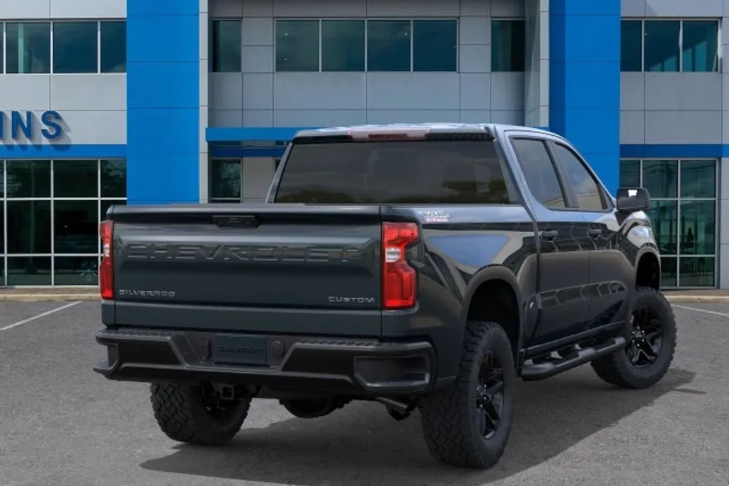 2026 Chevrolet Silverado 1500 Custom Trail Boss photo 1