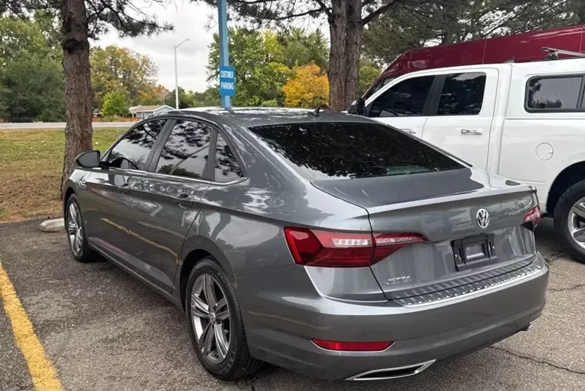 2021 Volkswagen Jetta 1.4T S photo 1