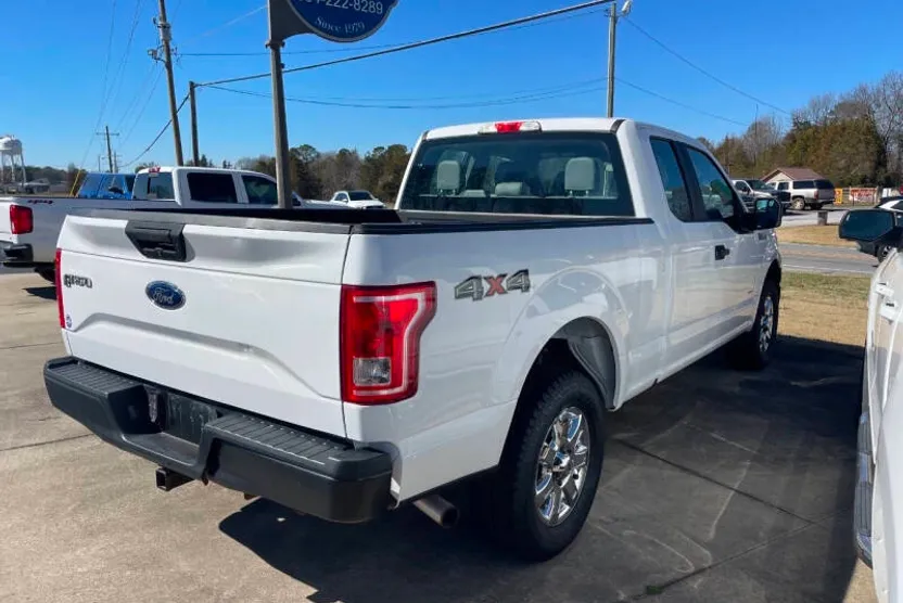 2017 Ford F-150 XL photo 1