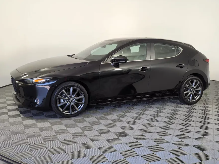 2024 Mazda Mazda3 Hatchback 2.5 s Preferred photo 1