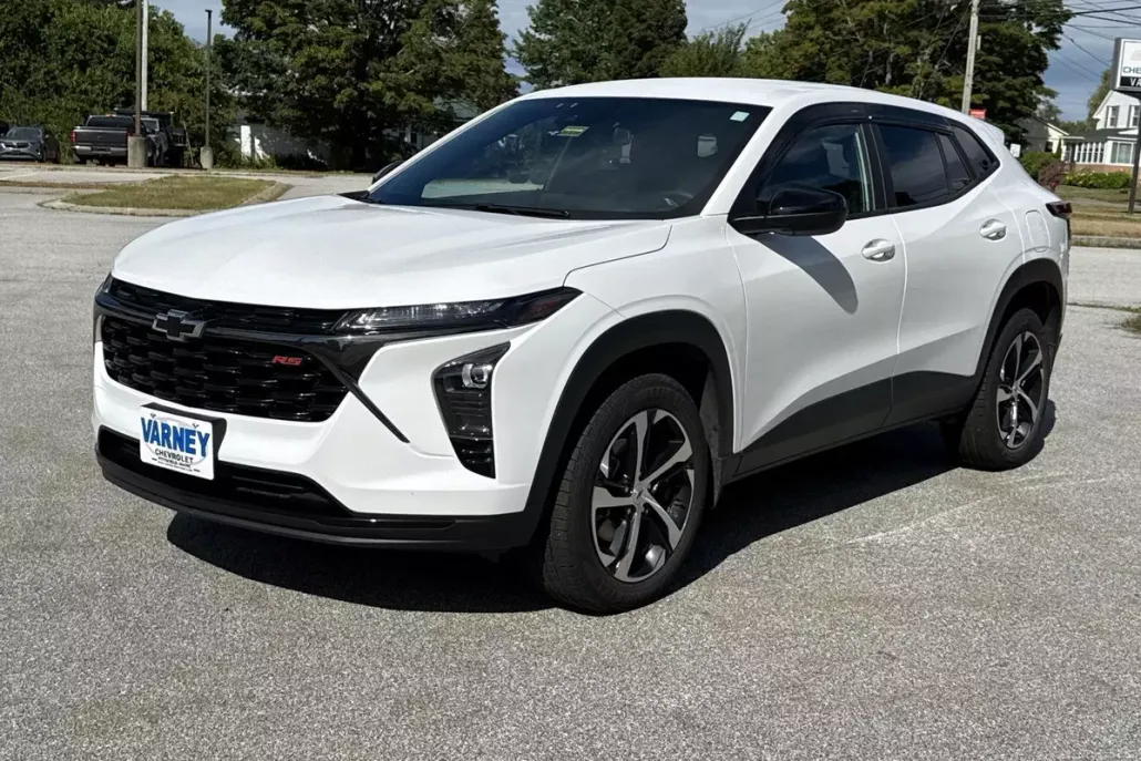 2024 Chevrolet Trax photo 1