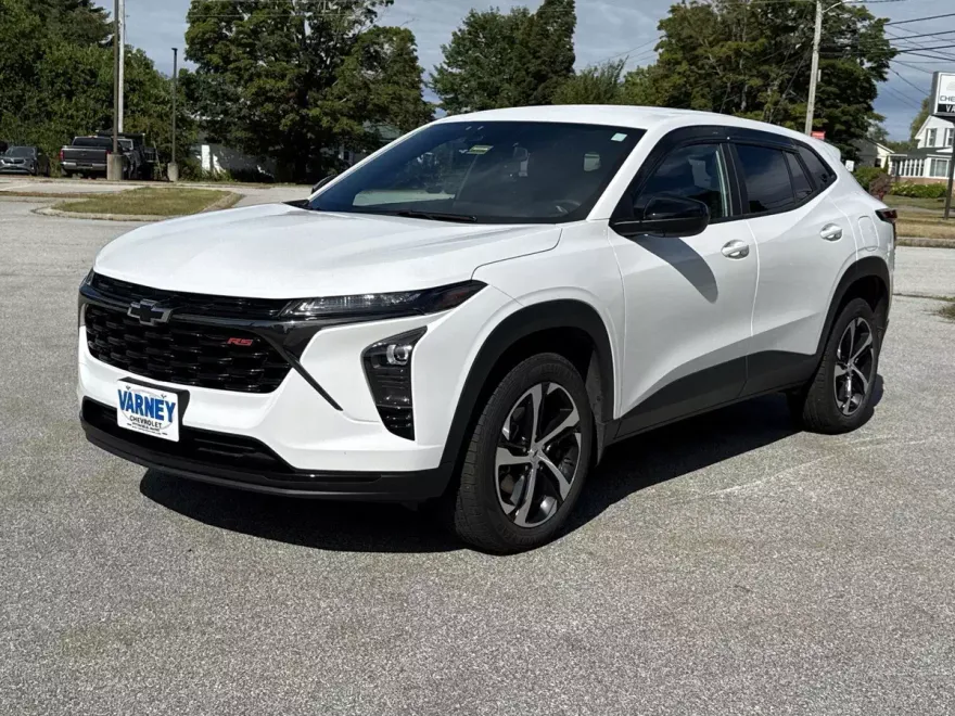 2024 Chevrolet Trax photo 1