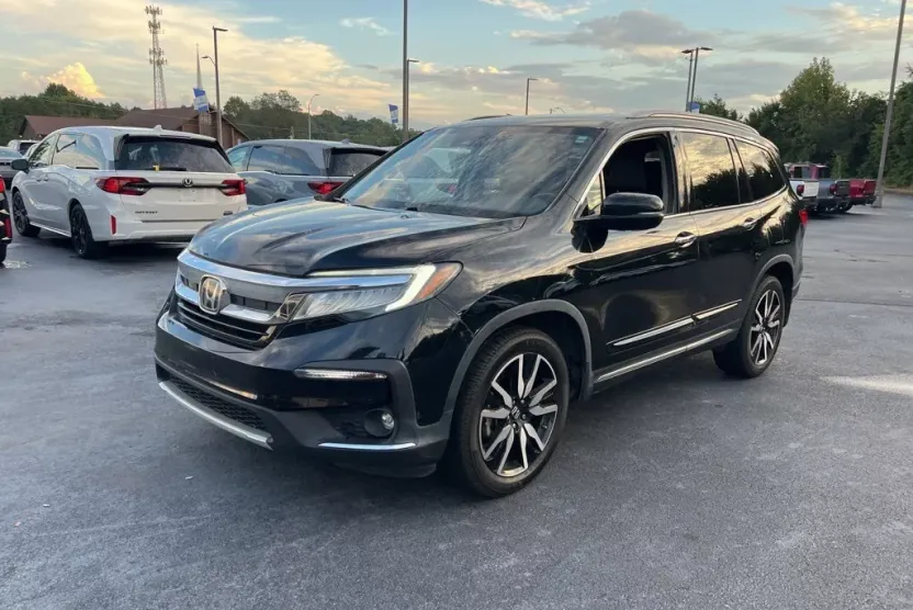 2021 Honda Pilot Touring photo 1