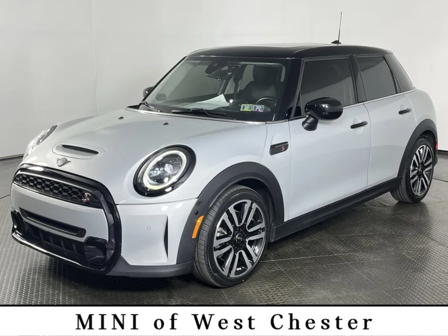 2022 Mini Cooper Hardtop S photo 1