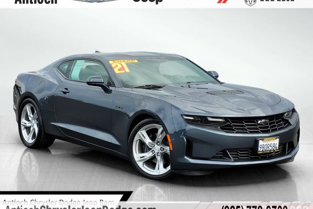 2021 Chevrolet Camaro LT1 photo 1