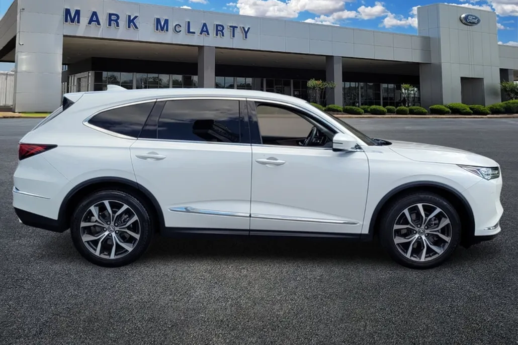 2022 Acura MDX Technology photo 1