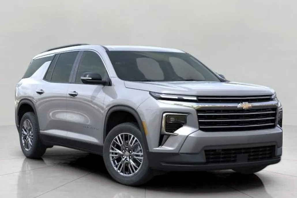 2025 Chevrolet Traverse photo 1