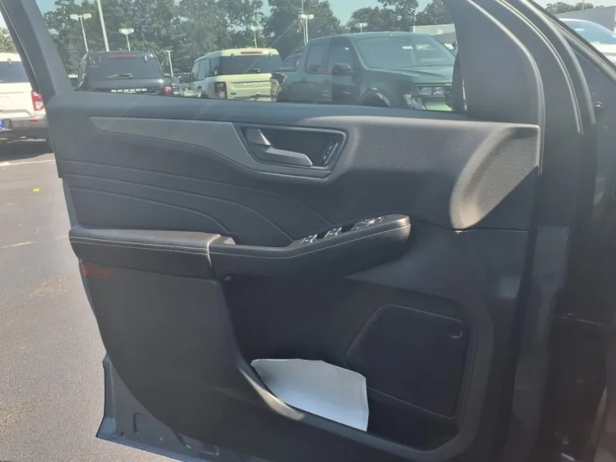 2025 Ford Escape Active photo 1