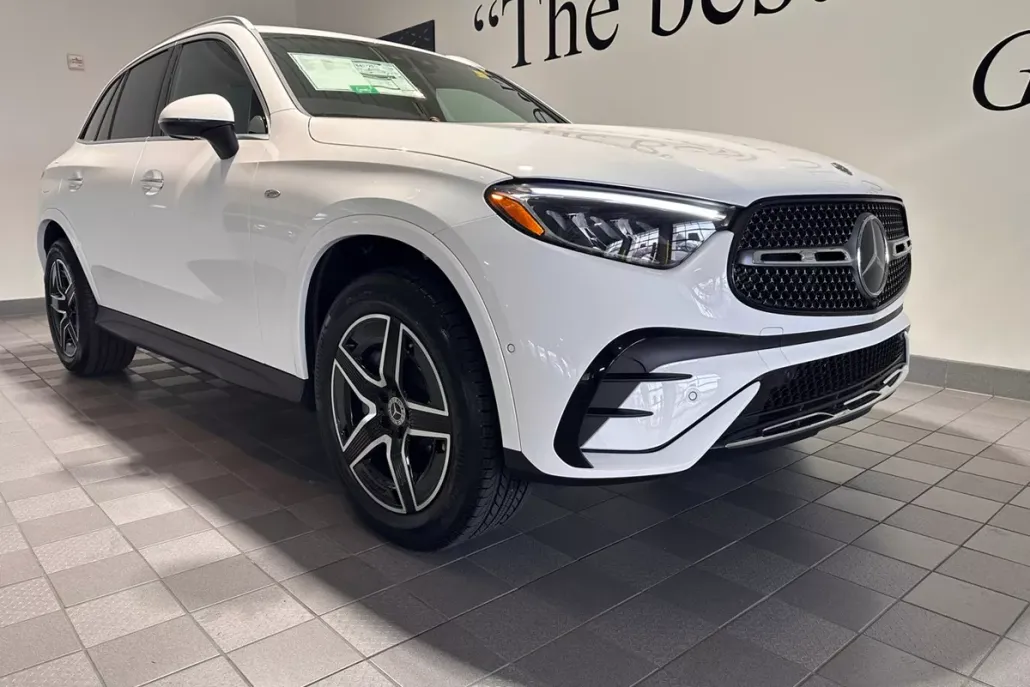 2025 Mercedes Benz GLC 350e AMG photo 1