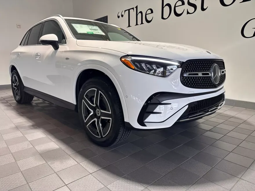 2025 Mercedes Benz GLC 350e AMG photo 1